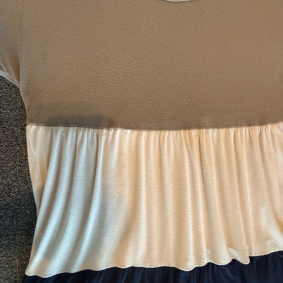 Pink Lily Gray, Cream and Navy Dress - Picture 10 of 10